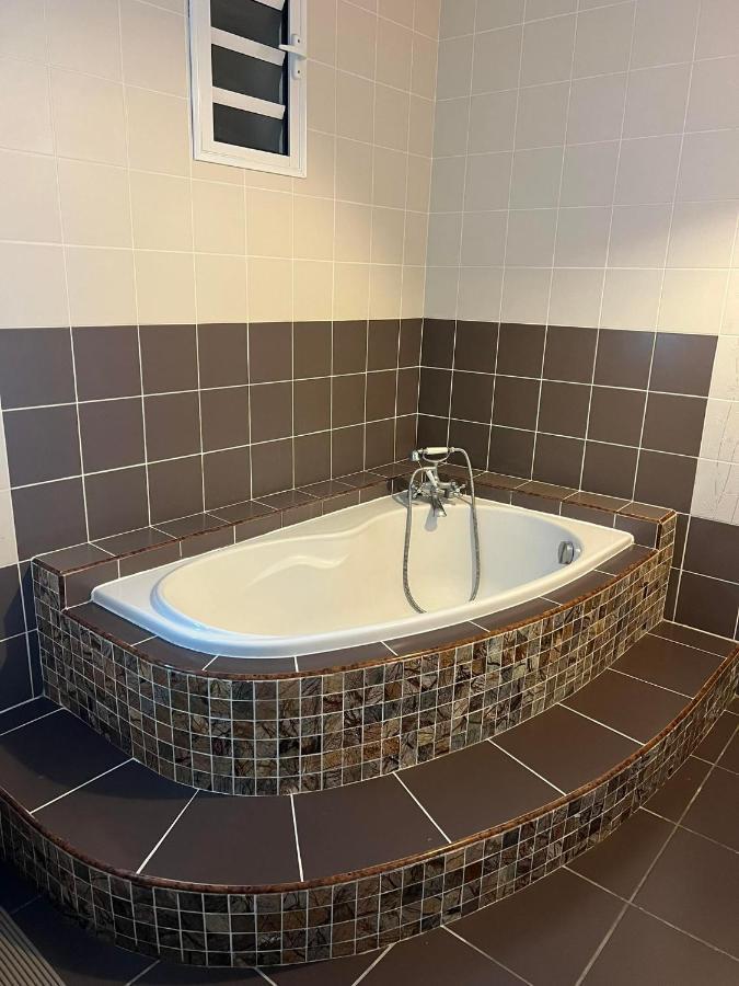 Villa Le Vieux Poirier A La Plaine Des Cafres Le Tampon Esterno foto
